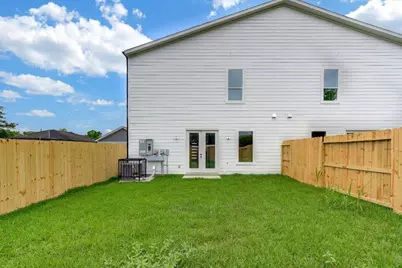 9007 Noel Street #B, Houston, TX 77033 - Photo 27