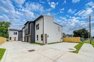 9007 Noel St, Houston, TX 77033 - Photo 37