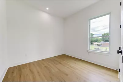 9007 Noel Street #B, Houston, TX 77033 - Photo 17
