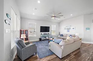 18611 Warrior Rd, Galveston, TX 77554 - Photo 3