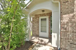 24918 Oconee Dr, Tomball, TX 77375 - Photo 5
