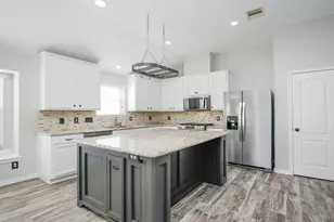 24918 Oconee Dr, Tomball, TX 77375 - Photo 11