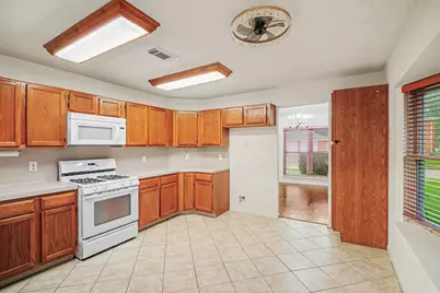 3234 Lee Circle, Pearland, TX 77581 - Photo 9