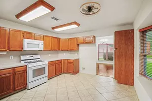3234 Lee Circle, Pearland, TX 77581 - Photo 9