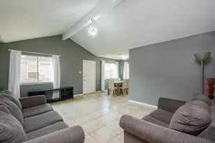 8607 Crystal Cove Ct, Houston, TX 77044 - Photo 3