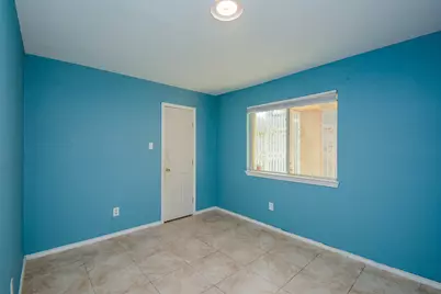 8607 Crystal Cove Court, Houston, TX 77044 - Photo 13