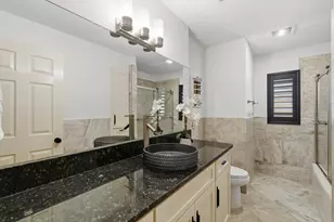 2302 Chimney Rock Rd, Houston, TX 77056 - Photo 19