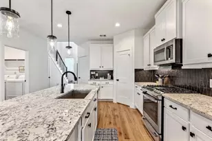 12857 Meadow Wind Wy, Conroe, TX 77302 - Photo 3