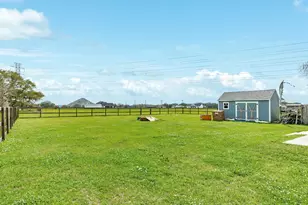 613 Winchester Trail, Angleton, TX 77515 - Photo 7