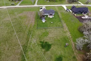 613 Winchester Trail, Angleton, TX 77515 - Photo 31