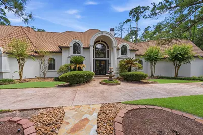 63 NW Chancery Place NW, The Woodlands, TX 77381 - Photo 5