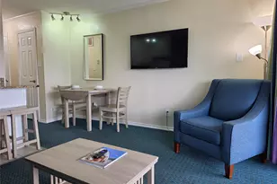 6102 Seawall Blvd, Galveston, TX 77551 - Photo 9