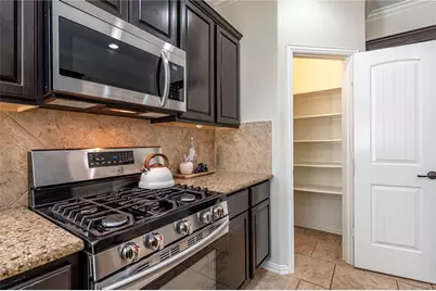 6719 Strawberry Brook Lane, Dickinson, TX 77539 - Photo 11