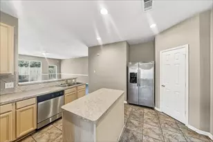 710 Single Pine Ct, Spring, TX 77373 - Photo 3