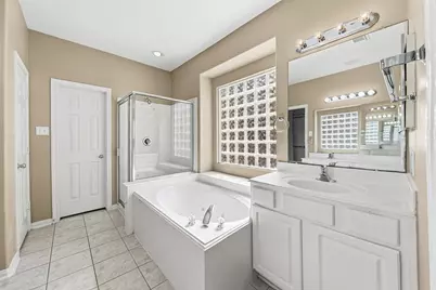 12102 Oxford Trails Drive, Tomball, TX 77375 - Photo 9