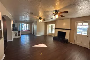 605 Tanglewood Dr, Friendswood, TX 77546 - Photo 3