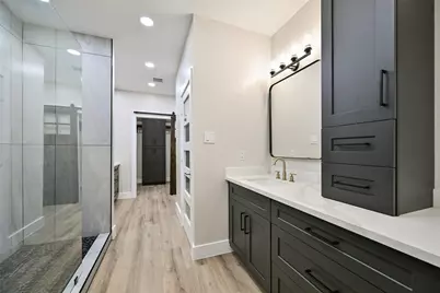 10930 White Thorn Street, Houston, TX 77016 - Photo 17