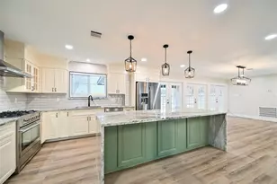 10930 White Thorn St, Houston, TX 77016 - Photo 7