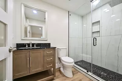 10930 White Thorn Street, Houston, TX 77016 - Photo 25