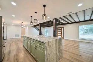 10930 White Thorn St, Houston, TX 77016 - Photo 5