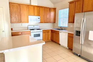 13743 Canyon Hollow Loop, Houston, TX 77083 - Photo 11