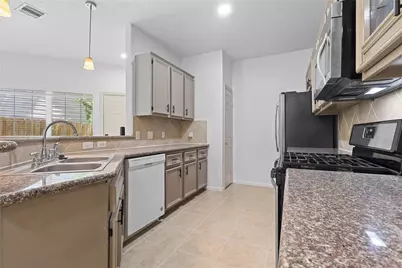 10302 Buffum Unit A, Houston, TX 77051 - Photo 7