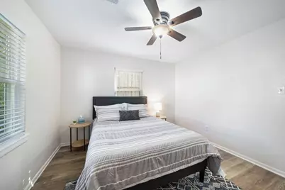 3330 Avenue O 1/2, Galveston, TX 77550 - Photo 13