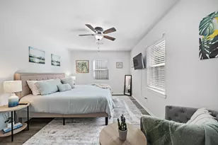 3330 Ave O 1/2, Galveston, TX 77550 - Photo 9