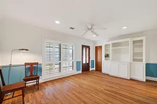 4202 Marlborough Dr, Houston, TX 77092 - Photo 3
