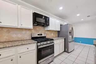 4202 Marlborough Dr, Houston, TX 77092 - Photo 7