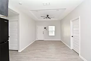 909 W La Pointe Ave, Mission, TX 78573 - Photo 5