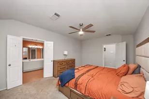 137 Rustic Colony Ln, Dickinson, TX 77539 - Photo 5