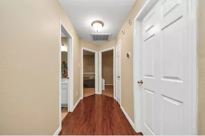 137 Rustic Colony Lane, Dickinson, TX 77539 - Photo 7