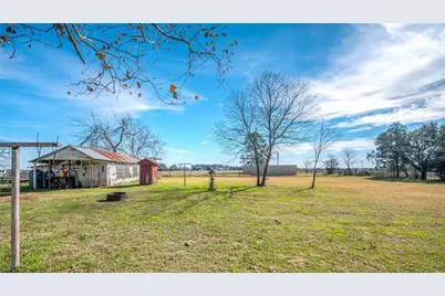 10152 Fm 949, Cat Spring, TX 78933 - Photo 11