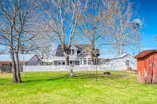 10152 FM949, Cat Spring, TX 78933 - Photo 17