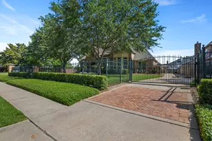 30 Waters Lake Blvd, Missouri City, TX 77459 - Photo 5