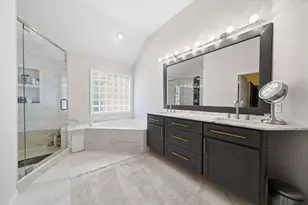 1413 Whispering Pines Dr, Houston, TX 77055 - Photo 17