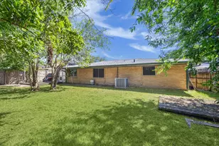 3906 Dolphin Ln, La Porte, TX 77571 - Photo 15