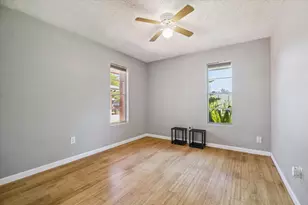 3906 Dolphin Ln, La Porte, TX 77571 - Photo 13