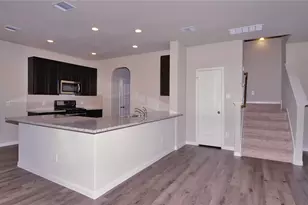 2225 Angie Kaye Dr, Conroe, TX 77301 - Photo 5