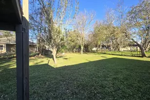 5 Lanes End St, Baytown, TX 77520 - Photo 13