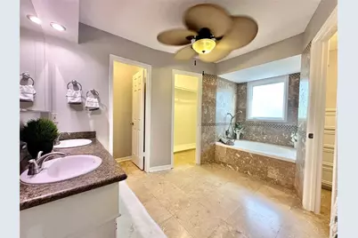 2514 Nantucket Drive #C, Houston, TX 77057 - Photo 17