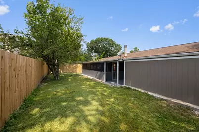 1911 Delphi Lane, Houston, TX 77067 - Photo 19