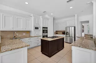 10626 Crystal Cove Dr, Magnolia, TX 77354 - Photo 13