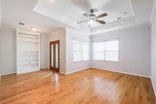 4400 Cynthia St, Bellaire, TX 77401 - Photo 13