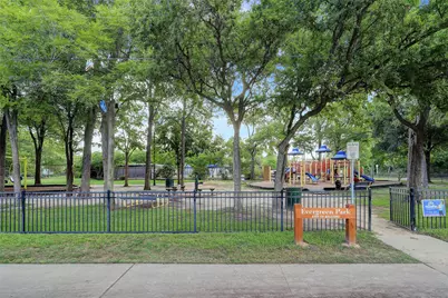 4400 Cynthia Street, Bellaire, TX 77401 - Photo 29