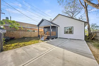 8824 Leander Street, Houston, TX 77012 - Photo 3
