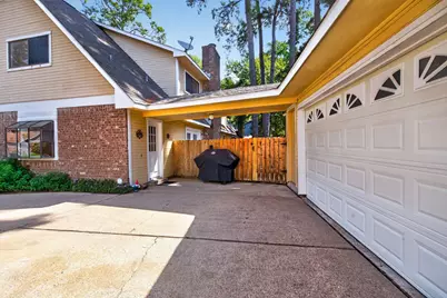 4018 Garden Lake Drive, Kingwood, TX 77339 - Photo 5