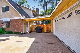 4018 Garden Lake Dr, Kingwood, TX 77339 - Photo 5