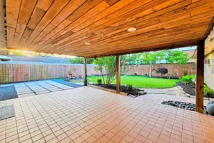 2527 Willowby Dr, Houston, TX 77008 - Photo 13